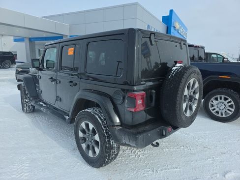 Used 2022 Jeep Wrangler Unlimited Sahara w/ Dual Top Group image 5