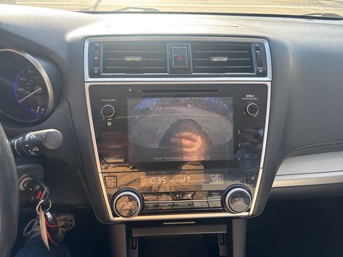 Used 2018 Subaru Outback 2.5i Premium image 34