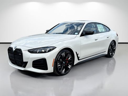 New 2026 BMW M440i w/ Premium Package RWD image 7