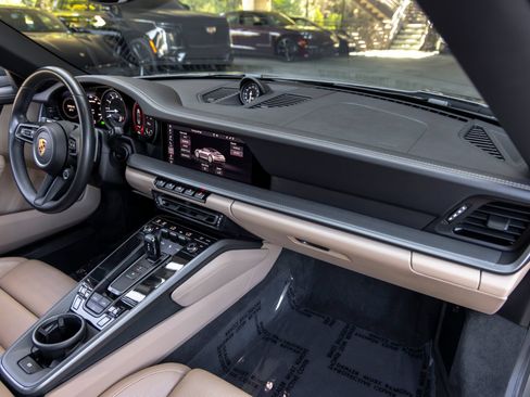 Certified 2020 Porsche 911 Carrera S RWD image 48