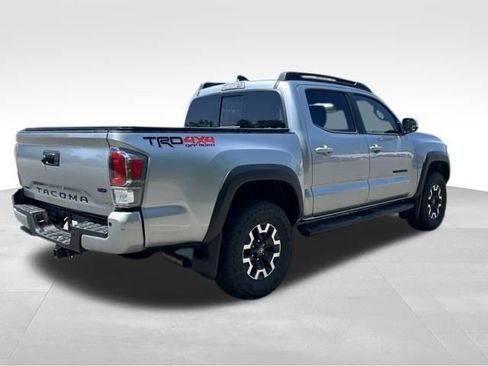 Used 2023 Toyota Tacoma TRD Off-Road w/ Technology Package AWD/4WD image 6