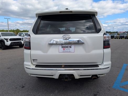 Used 2017 Toyota 4Runner Limited image 4