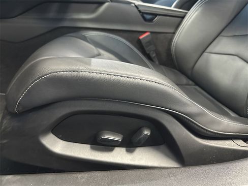 Used 2023 Chevrolet Corvette Stingray Coupe w/ Z51 Performance Package image 11