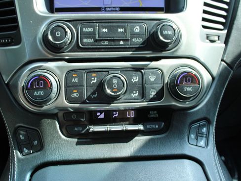 Used 2017 Chevrolet Suburban Premier AWD/4WD image 20