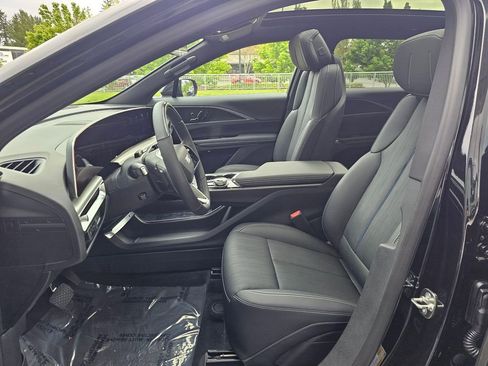 New 2026 Cadillac Lyriq Sport AWD/4WD image 20
