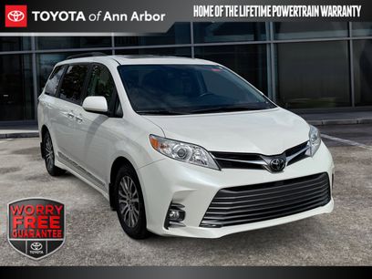 Used 2018 Toyota Sienna XLE w/ XLE Navigation Package