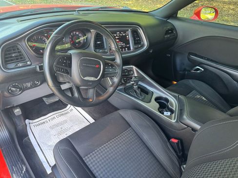Used 2018 Dodge Challenger SXT w/ Blacktop Package image 20