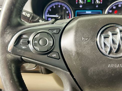 Used 2018 Buick Enclave Essence w/ Trailering Package FWD image 18