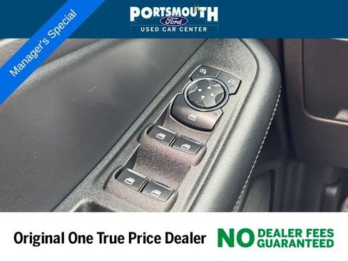 Used 2024 Ford Edge SEL image 19