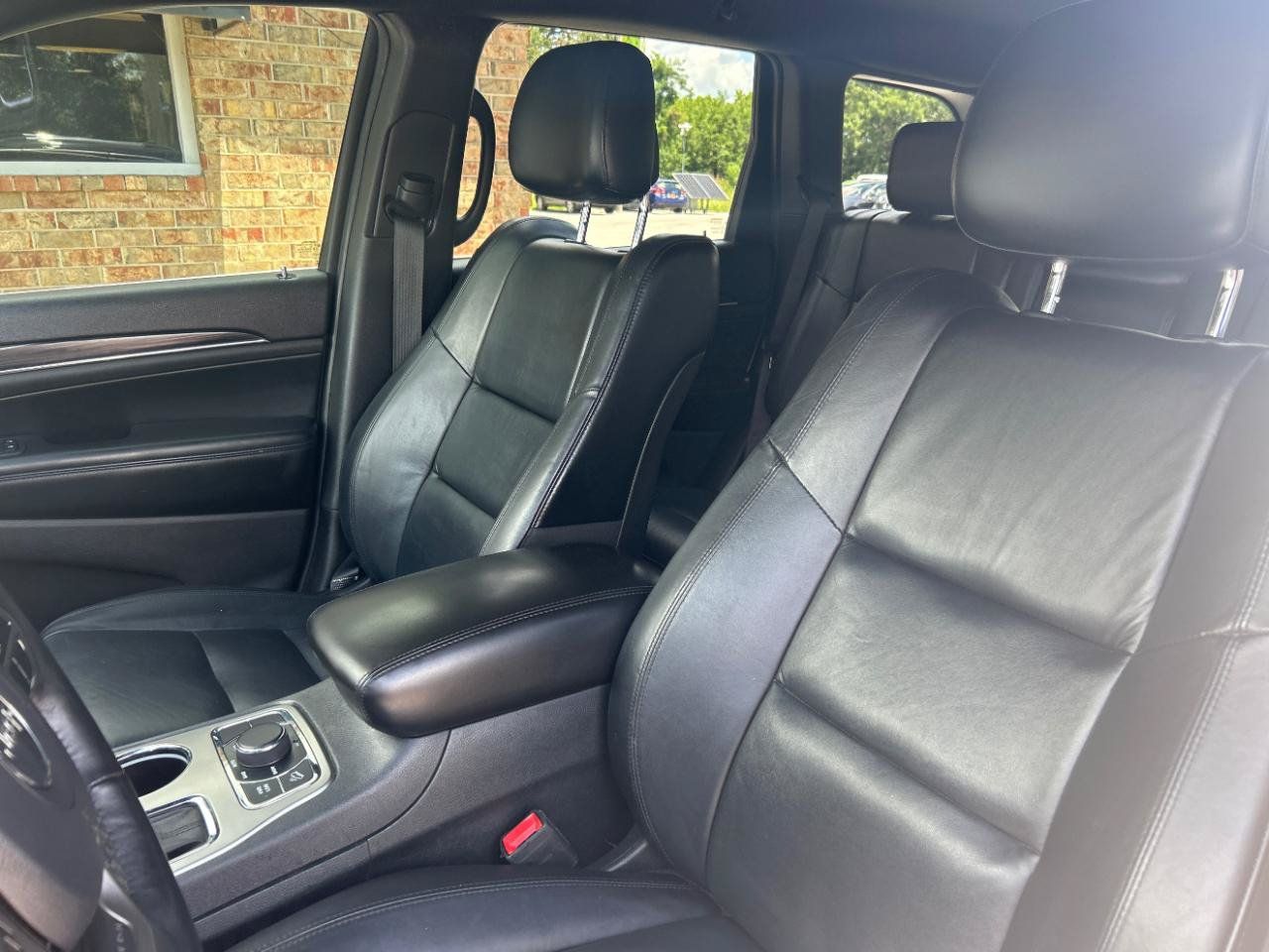 Used 2019 Jeep Grand Cherokee Limited AWD/4WD image 20