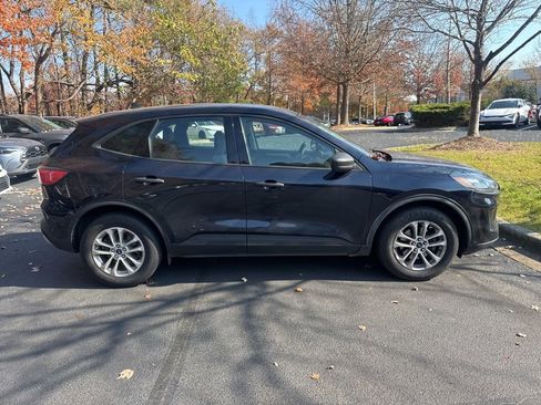 Used 2021 Ford Escape S image 17