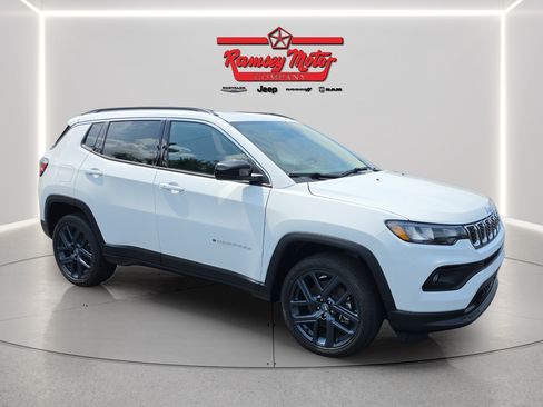 New 2026 Jeep Compass Latitude AWD/4WD image 7