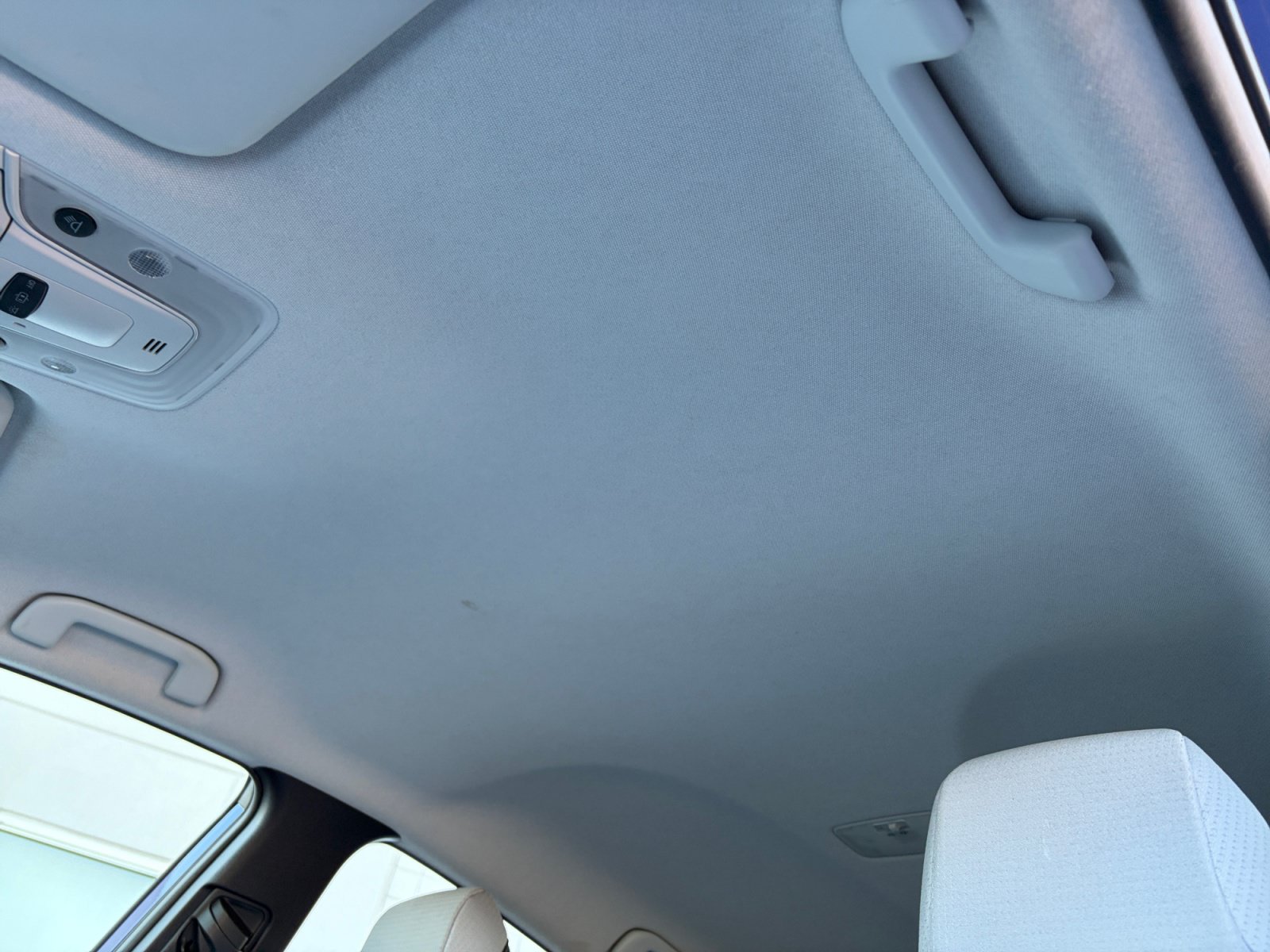 Used 2016 Toyota Prius Three FWD image 33