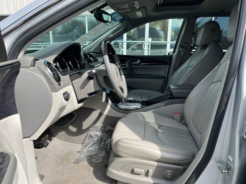 Used 2016 Buick Enclave Leather image 11