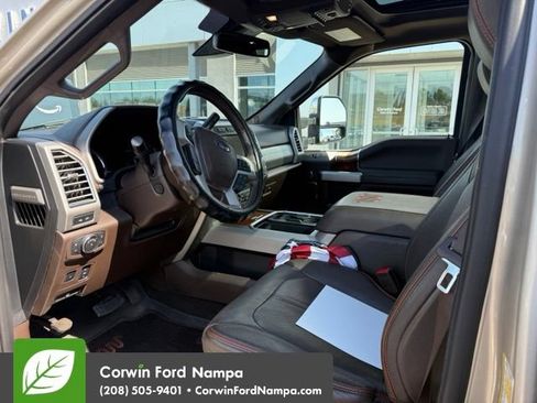 Used 2017 Ford F350 King Ranch w/ King Ranch Ultimate Package AWD/4WD image 9