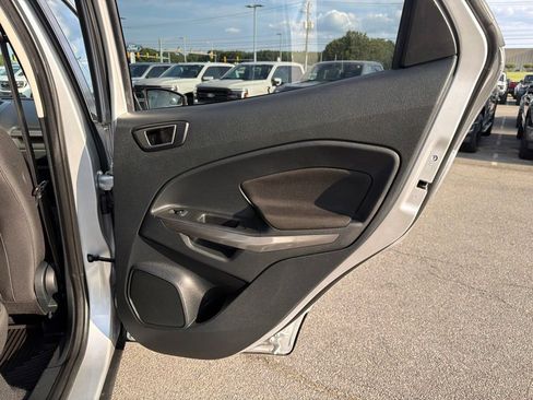 Used 2021 Ford EcoSport SE FWD image 19