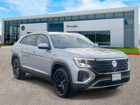 New 2026 Volkswagen Atlas Cross Sport SE FWD image 2