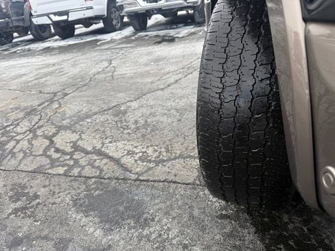 Used 2018 Ford F150 Lariat w/ Equipment Group 502A Luxury image 11