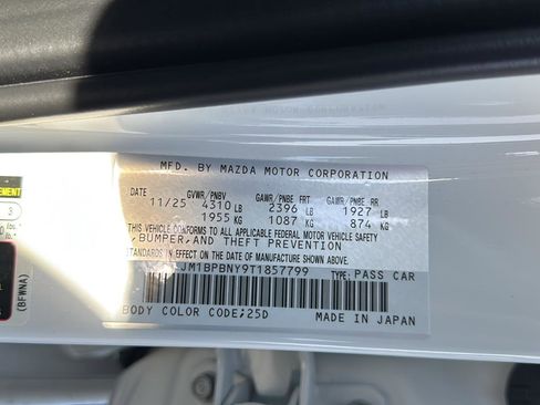 New 2026 MAZDA MAZDA3 Hatchback w/Premium Plus Pkg image 20