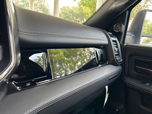 New 2026 RAM 2500 Limited image 12