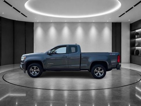 Used 2016 Chevrolet Colorado Z71 AWD/4WD image 4