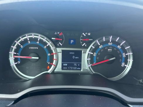 Used 2016 Toyota 4Runner SR5 Premium AWD/4WD image 27