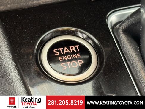 Used 2024 Nissan Kicks SR w/ SR Premium Package image 29