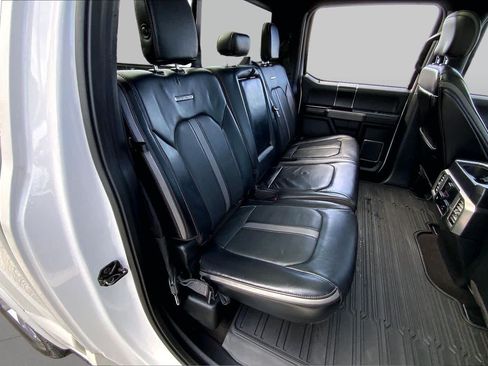 Used 2019 Ford F150 Platinum w/ Equipment Group 701A Luxury AWD/4WD image 18