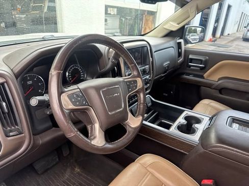 Used 2018 GMC Sierra 1500 Denali w/ Denali Ultimate Package AWD/4WD image 24