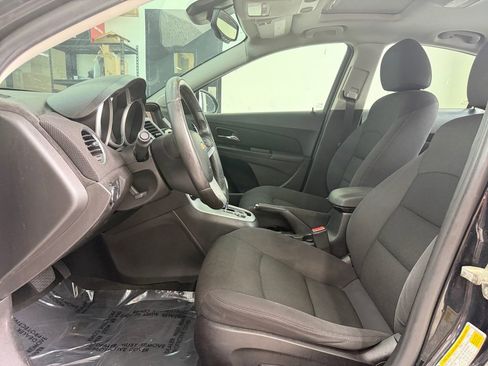 Used 2014 Chevrolet Cruze LT w/ All-Star Edition FWD image 28