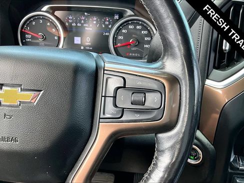 Used 2020 Chevrolet Silverado 1500 High Country w/ Technology Package AWD/4WD image 14