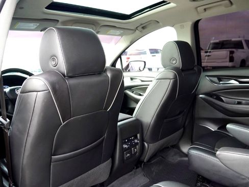 Used 2021 Buick Enclave Avenir w/ Avenir Technology Package image 29