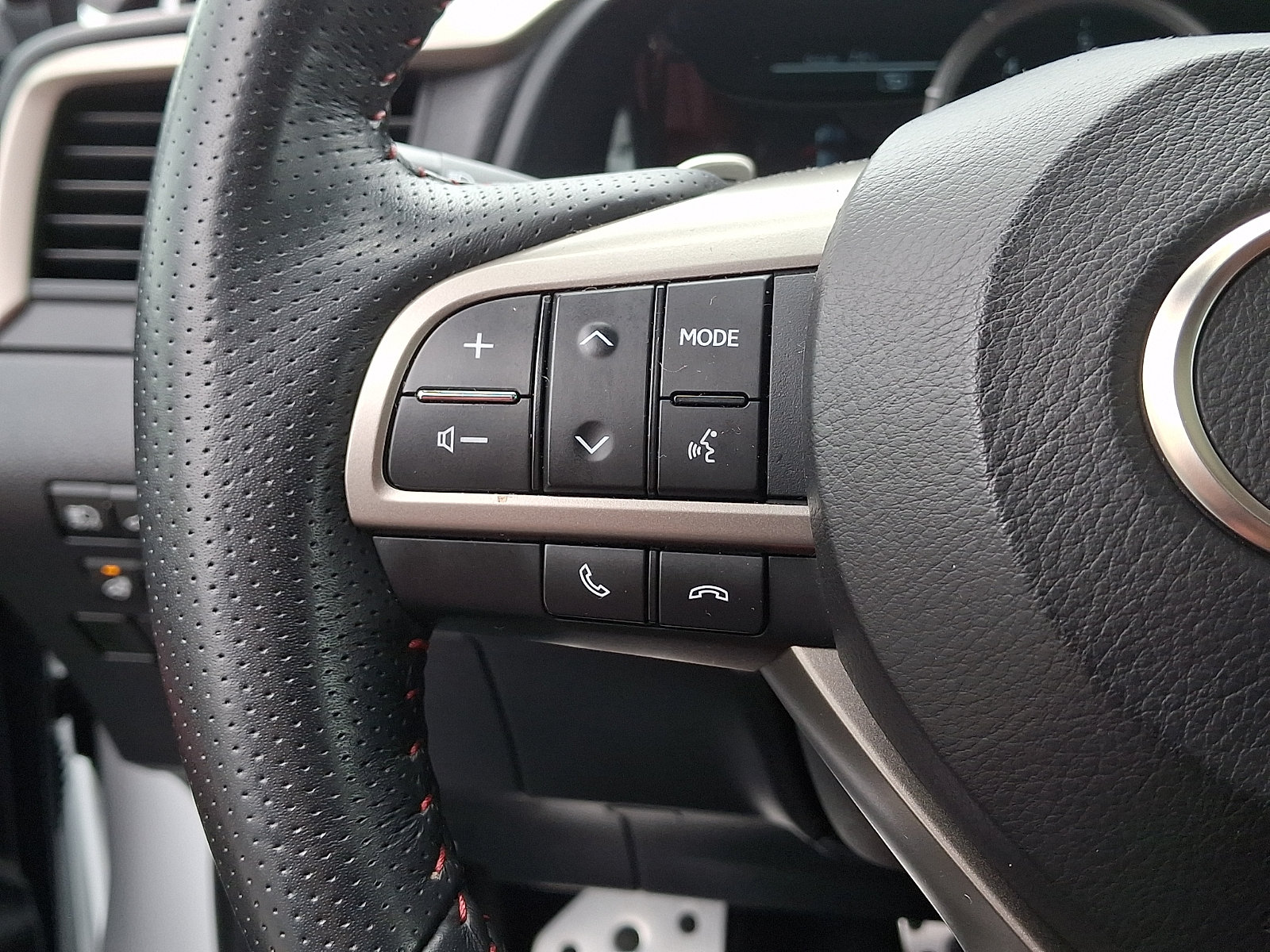 Used 2021 Lexus RX 350 F Sport w/ Accessory Package AWD/4WD image 21