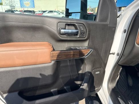 Used 2023 Chevrolet Silverado 2500 High Country w/ Z71 Off-Road Package AWD/4WD image 22
