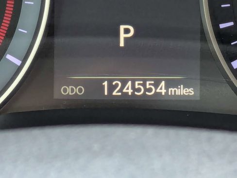 Used 2016 Lexus ES 350 w/ Luxury Package w/Wood Trim FWD image 38