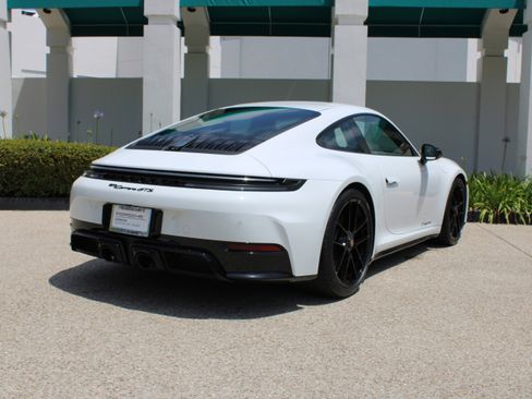 Certified 2025 Porsche 911 Carrera GTS RWD image 7