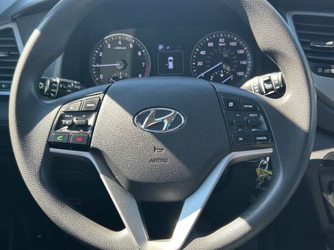 Used 2018 Hyundai Tucson SEL image 17