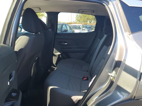 New 2026 Nissan Kicks SV w/ Cold Weather Package FWD image 8