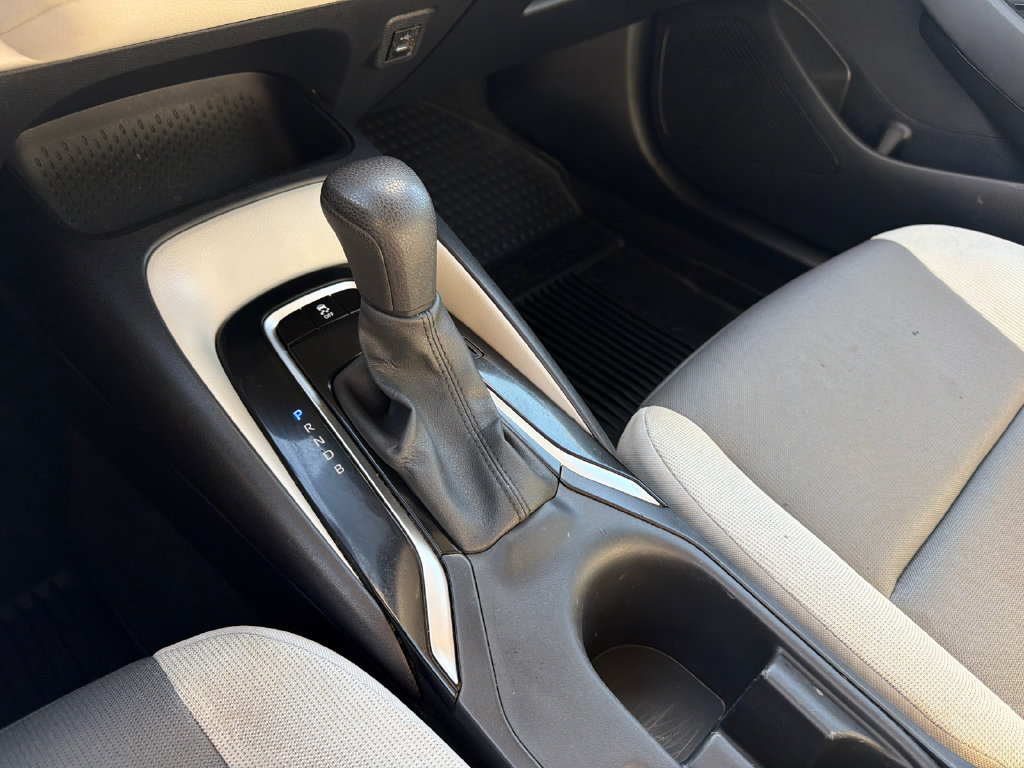 Used 2024 Toyota Corolla LE FWD image 34