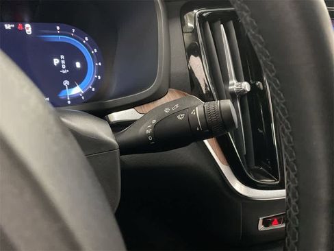 Used 2024 Volvo S60 B5 Plus image 23