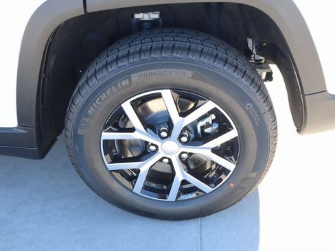 New 2025 Jeep Grand Cherokee L Limited image 20