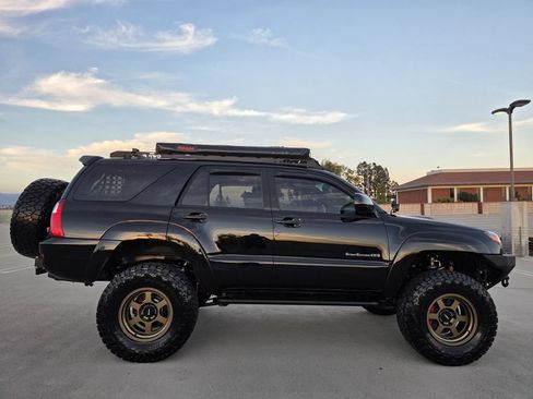 Used 2004 Toyota 4Runner SR5 AWD/4WD image 7