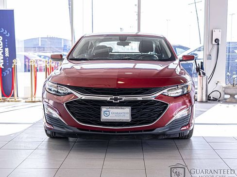 Used 2021 Chevrolet Malibu RS image 2