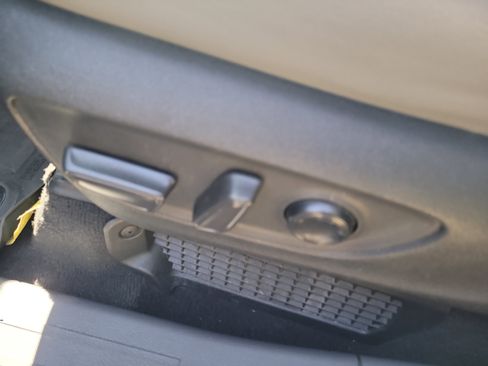 Certified 2023 Toyota Sienna Limited image 21