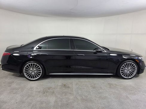 Certified 2023 Mercedes-Benz S 500 4MATIC image 3