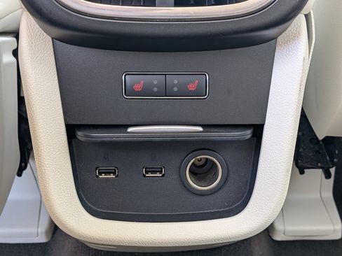 Used 2019 Lincoln Nautilus Black Label FWD image 16