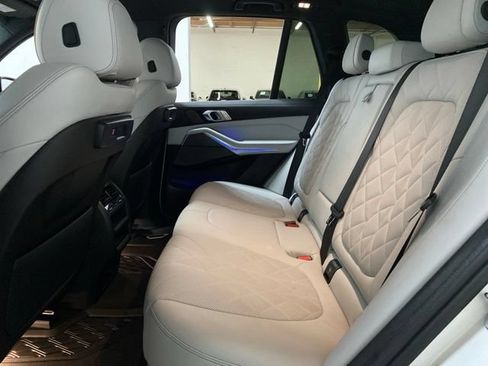 Used 2023 BMW X5 sDrive40i w/ Premium Package RWD image 21