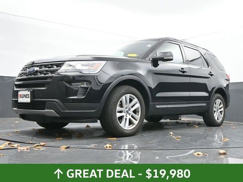 Used 2018 Ford Explorer XLT w/ Equipment Group 202A image 49