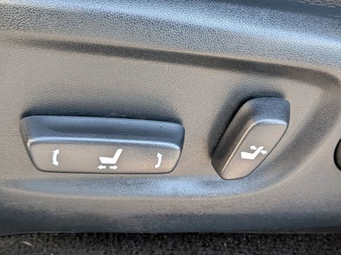 Used 2021 Toyota 4Runner Limited image 23