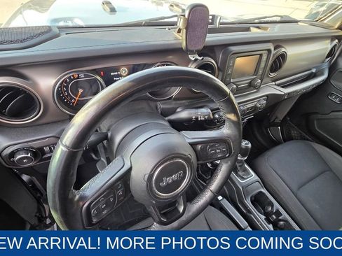 Used 2018 Jeep Wrangler Unlimited Sport S image 10